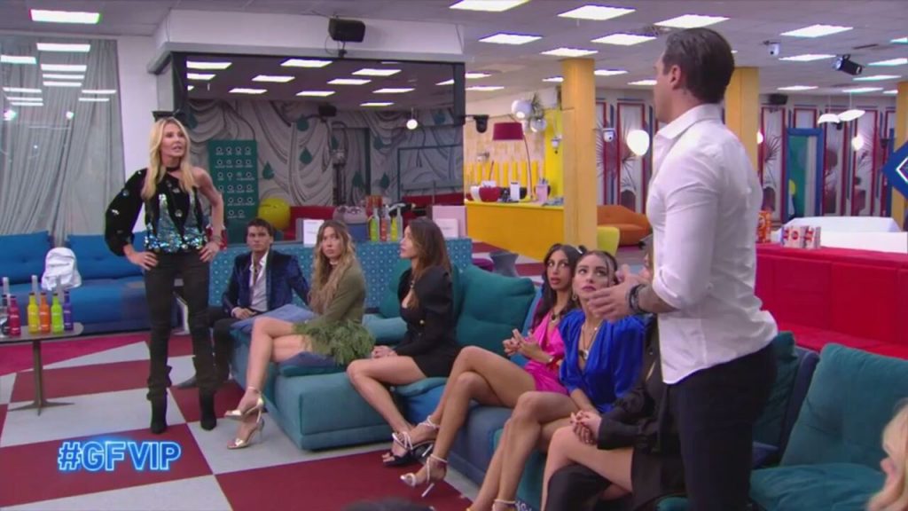 GFVIP 6: Nathaly Caldonazzo vs Basciano: ''Violento con le donne'' 4 GFVIP 6: Nathaly Caldonazzo vs Basciano: ''Violento con le donne''