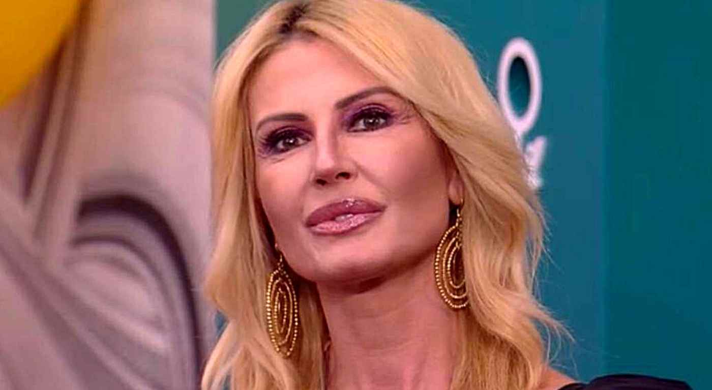 GFVIP 6: Nathaly Caldonazzo vs Basciano: ''Violento con le donne'' 5 GFVIP 6: Nathaly Caldonazzo vs Basciano: ''Violento con le donne''